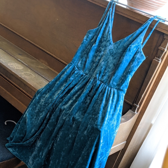 Velvet Mini dress - Picture 1 of 4